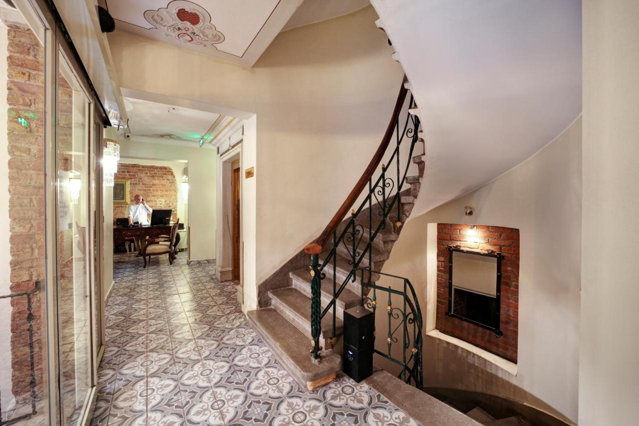 Hotel Fresia Istanbul Bagian luar foto